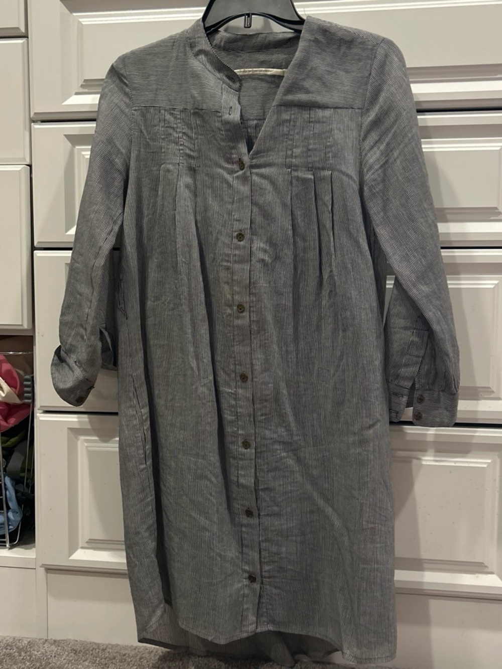 Twelfth Street by Cynthia Vincent Gray Long-Sleeve Shift Dress